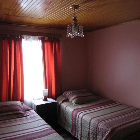 Hospedaje Los Cipreses Coyhaique Zewnętrze zdjęcie