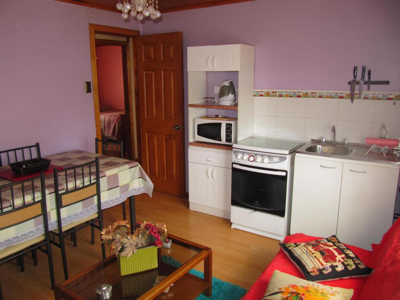 Hospedaje Los Cipreses Coyhaique Zewnętrze zdjęcie
